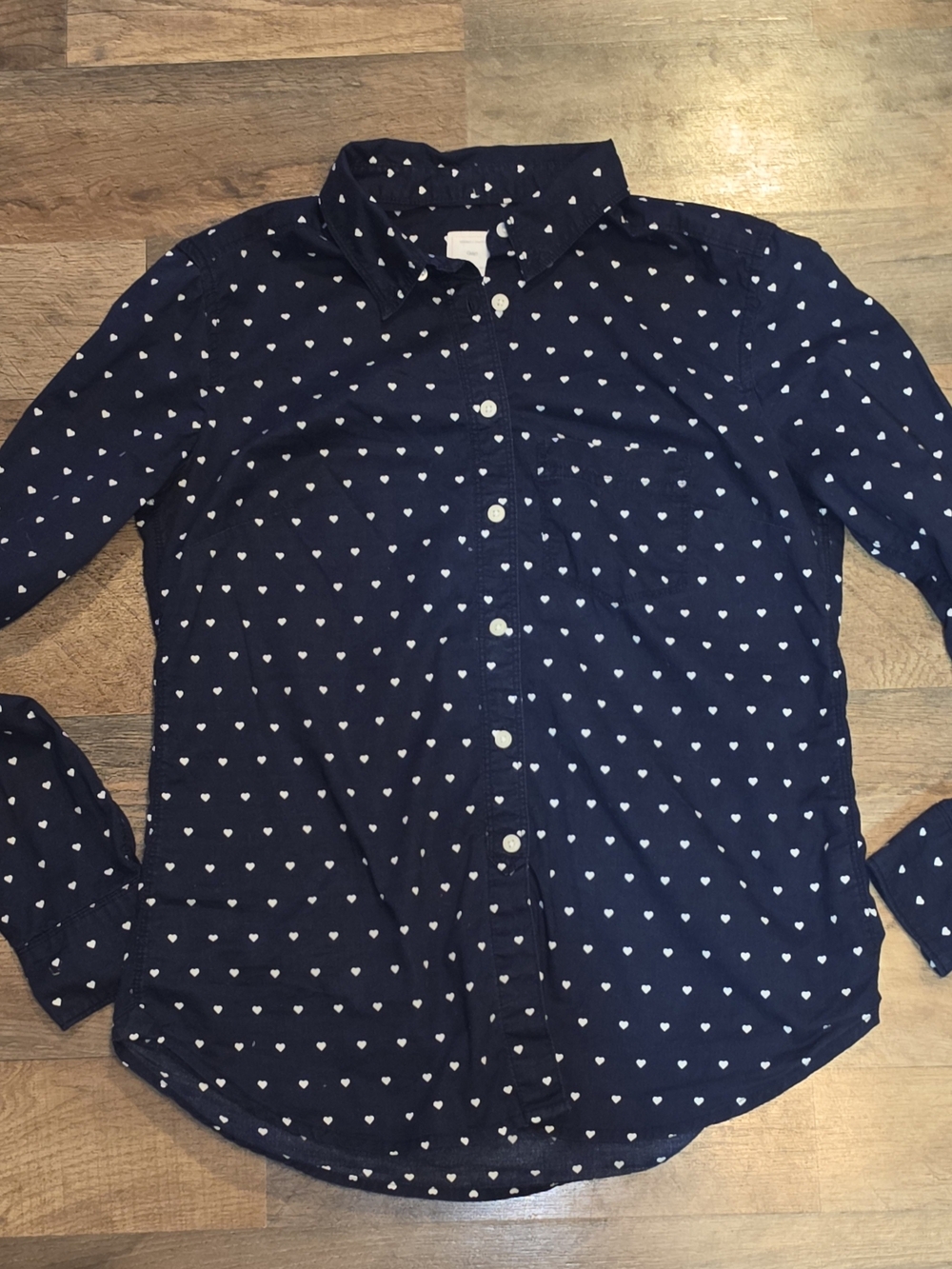 GAP "The Shrunken Boyfriend" Navy Blue White Heart Print Button Down Shirt - XS